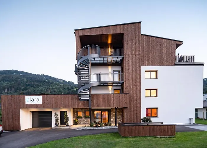 Clara בית הארחה 3*