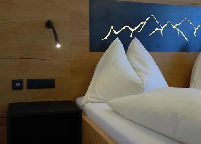 Clara בית הארחה 3*