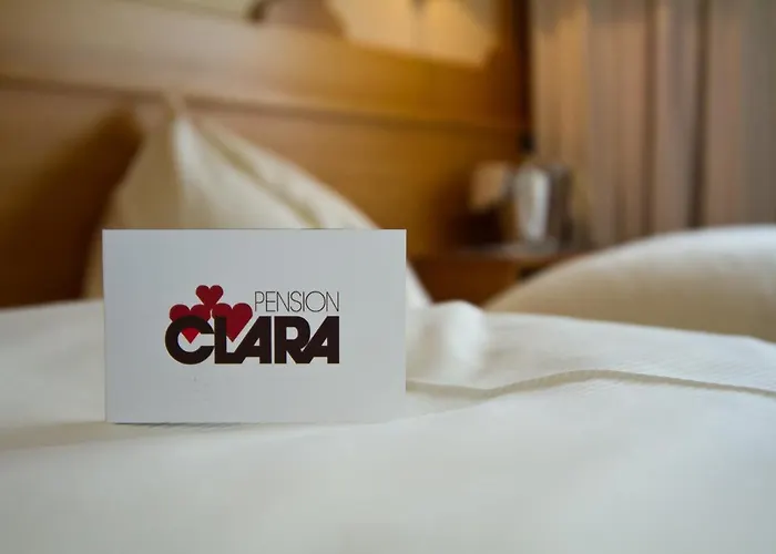 Clara בית הארחה 3*