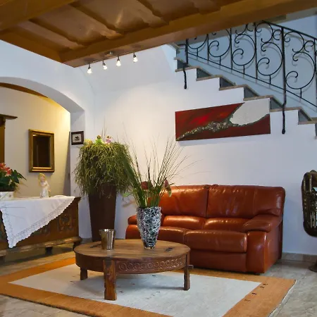Clara Guest house 3*